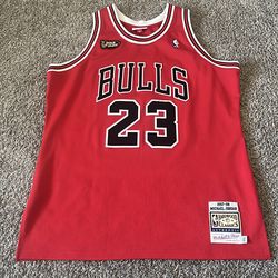 Micheal Jordan 23 Jersey Mitchell & ness