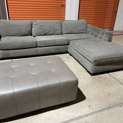 Sectional Set