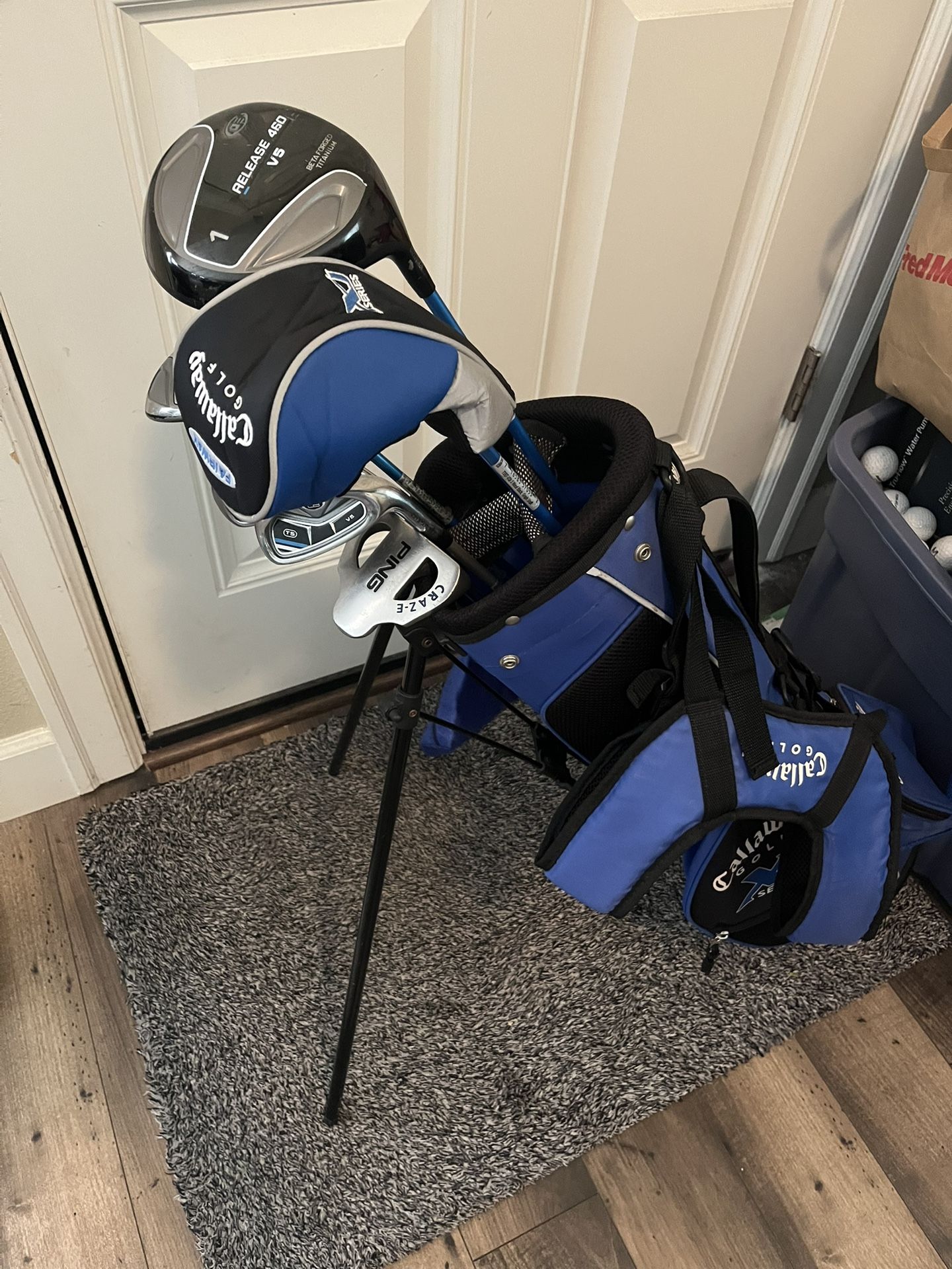 Premium Set of USKG Tour Series Kids Golf Clubs with Callaway Bag