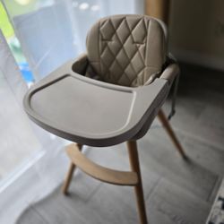 Baby High Chair with Tray and Wooden Legs