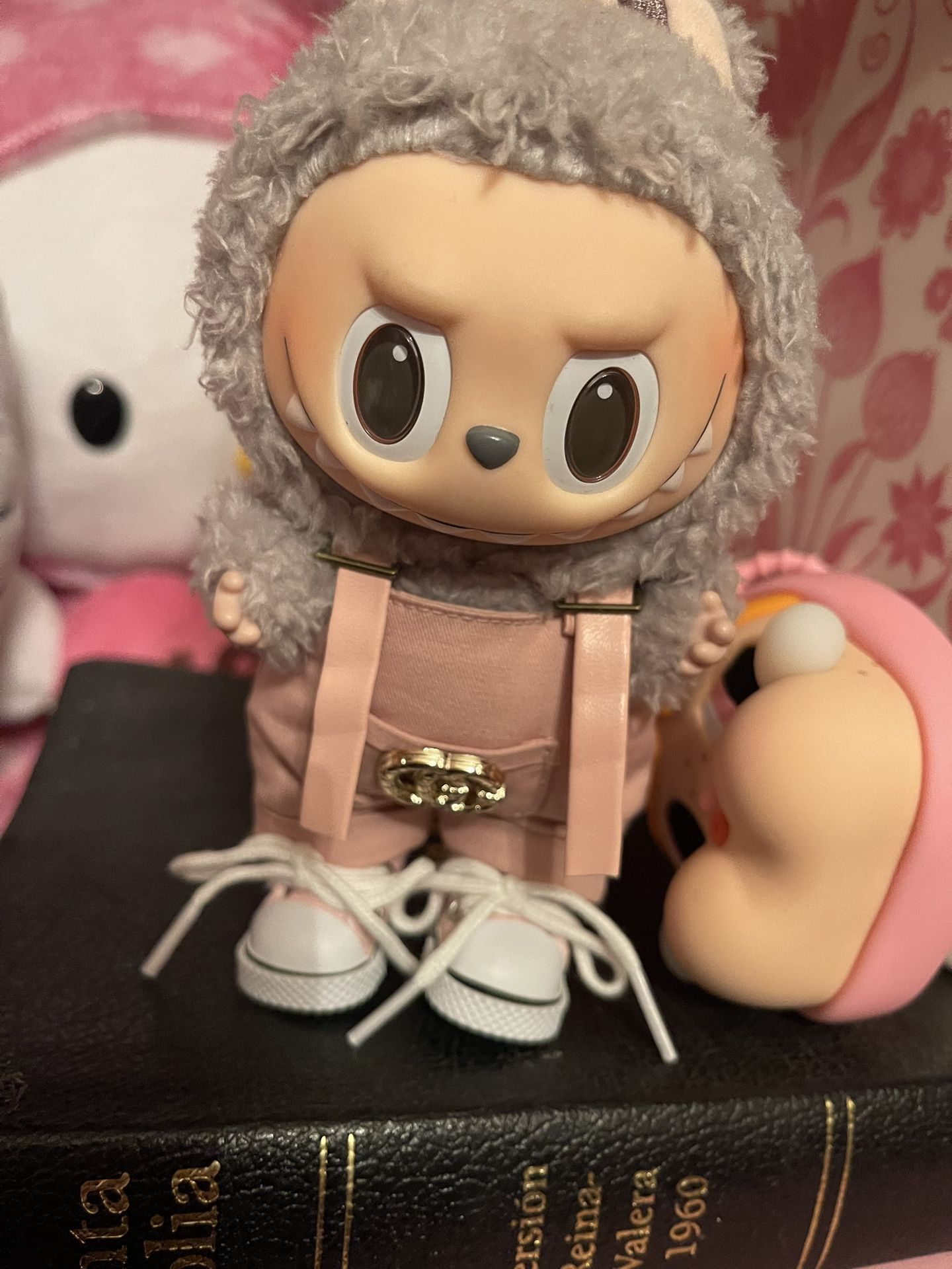 grey labubu