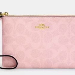 Coach Small Wristlet Powder Pink 