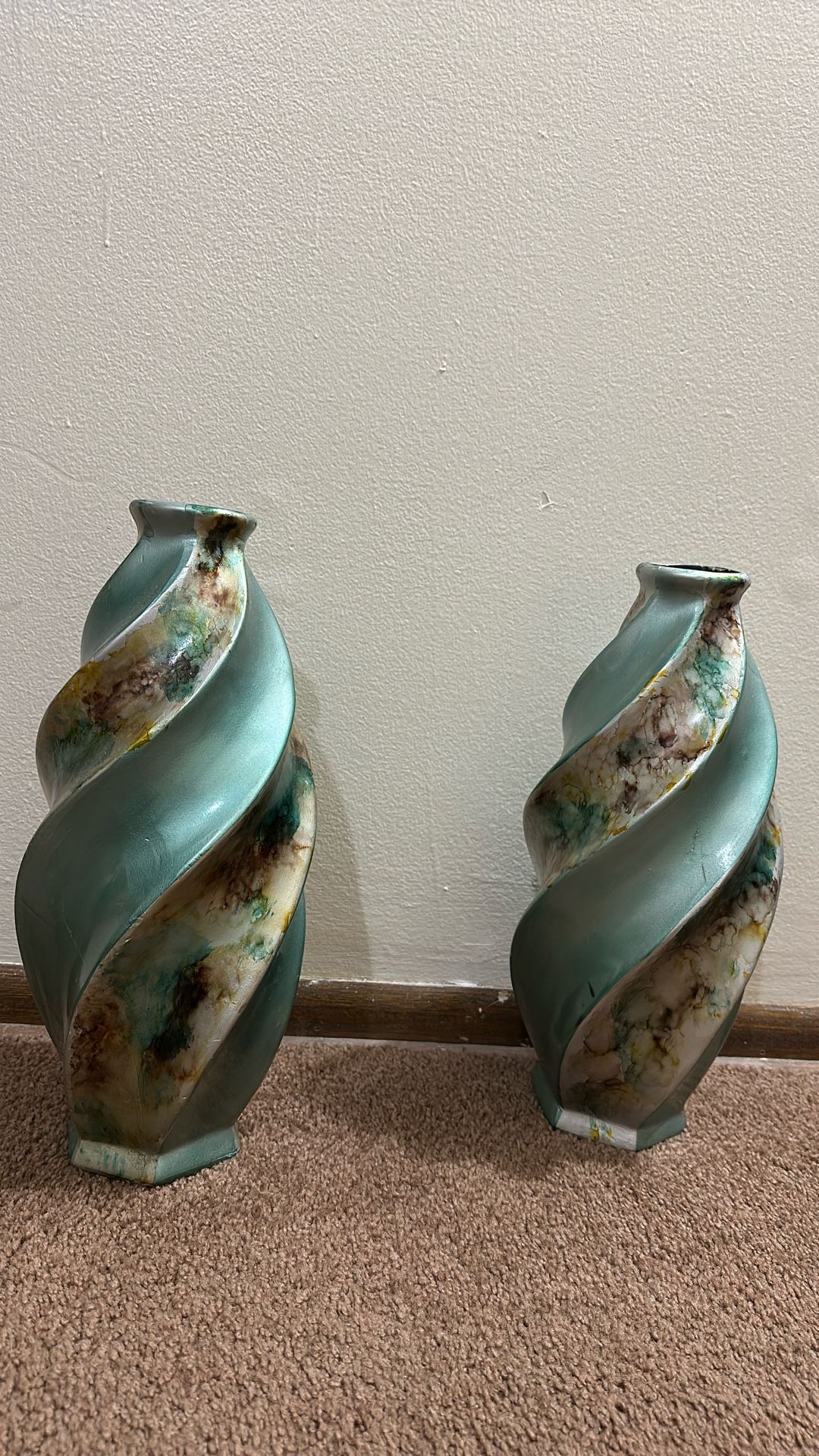 Set of 2 Decorative Swirl Art Vases
