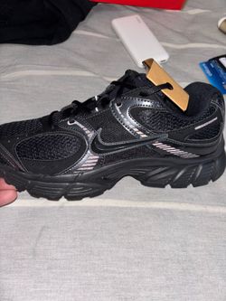 Brand new nike v5 RnR
