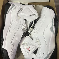 Jordan True Flight 8M