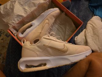 Nike AIR