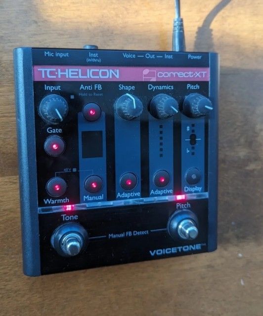 TC-Helicon VoiceTone Correct XT Vocal Effects Processor