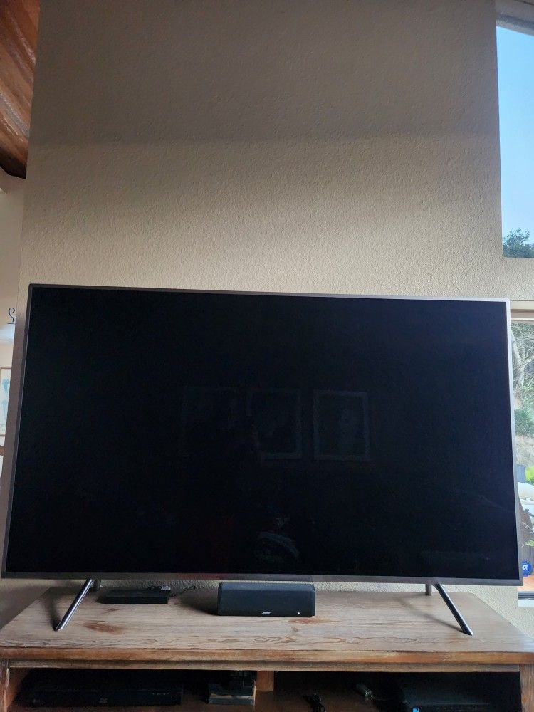 75-IN SAMSUNG TV