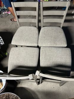 High table with 4 chairs