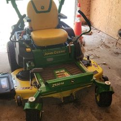 John Deere Zero Turn