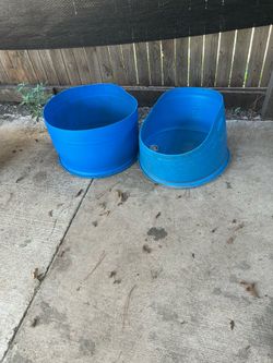 Water/Food Bins