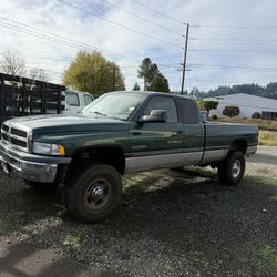 Dodge Ram 2500 Cummins 6 Speed 