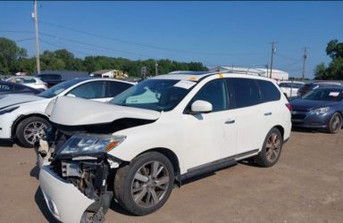 2014 Nissan Pathfinder parts!!