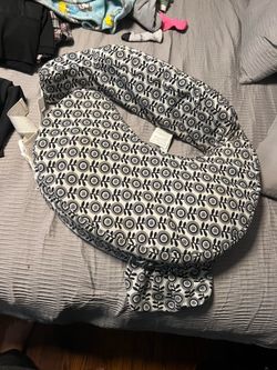 Nursing pillow