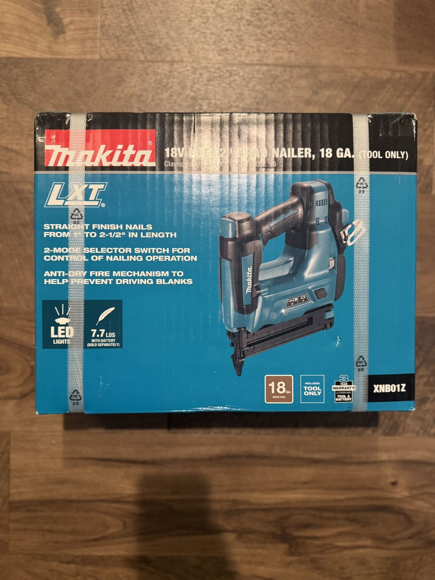 Makita 18V LXT Lithium-Ion 18-Gauge Cordless Brad Nailer (Tool-Only)