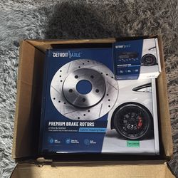 Detroit axle rotors and pad for a 2017 dodge charger