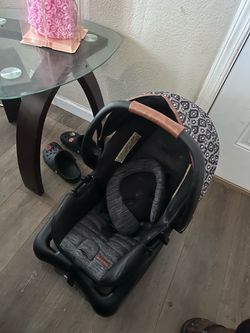 Baby car seat and stroller ￼