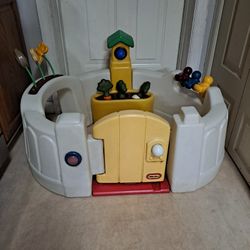 Vintage Little Tikes Play Garden 