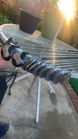 11 golf club set. By champion tour balanced irons 5,4 replaced by opus 1, and next irons. 2 woods by champion 4,1 . I1 wedge by primo and 1. Putter