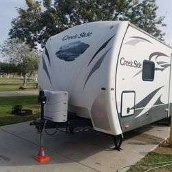 2015 CREEKSIDE 26RLS