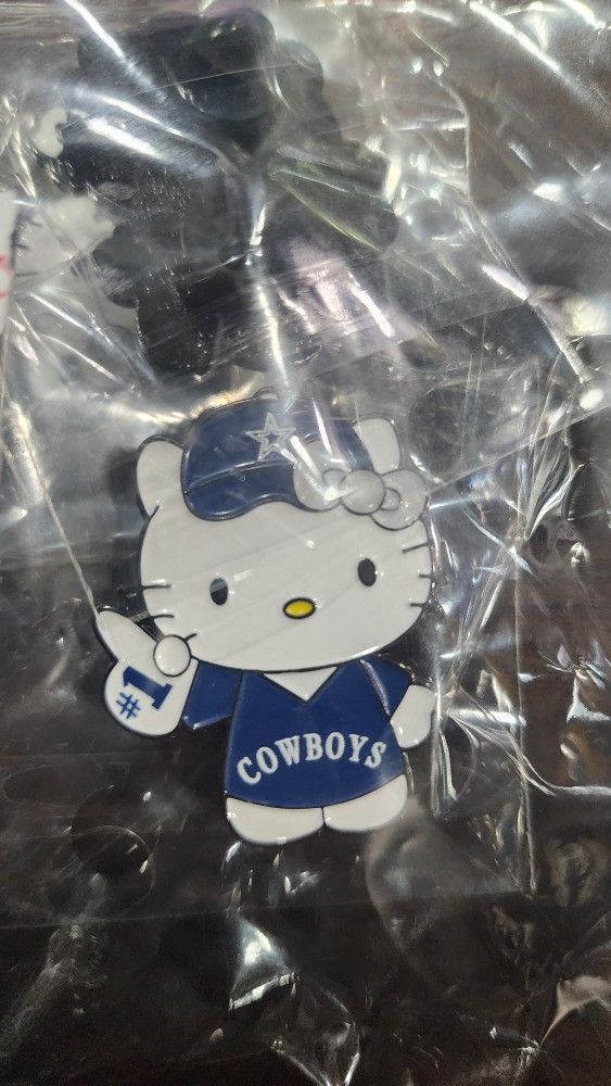Dallas Cowboys Hello Kitty Enamel Pin