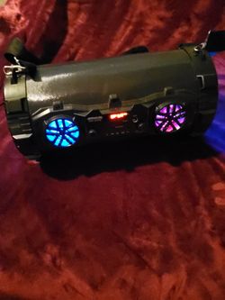 MaxPower bluetooth speaker