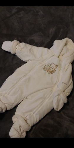 Baby clothing 3-6 months