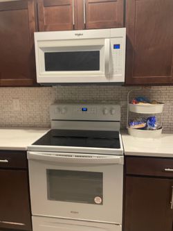 Whirlpool Over the stove microwave