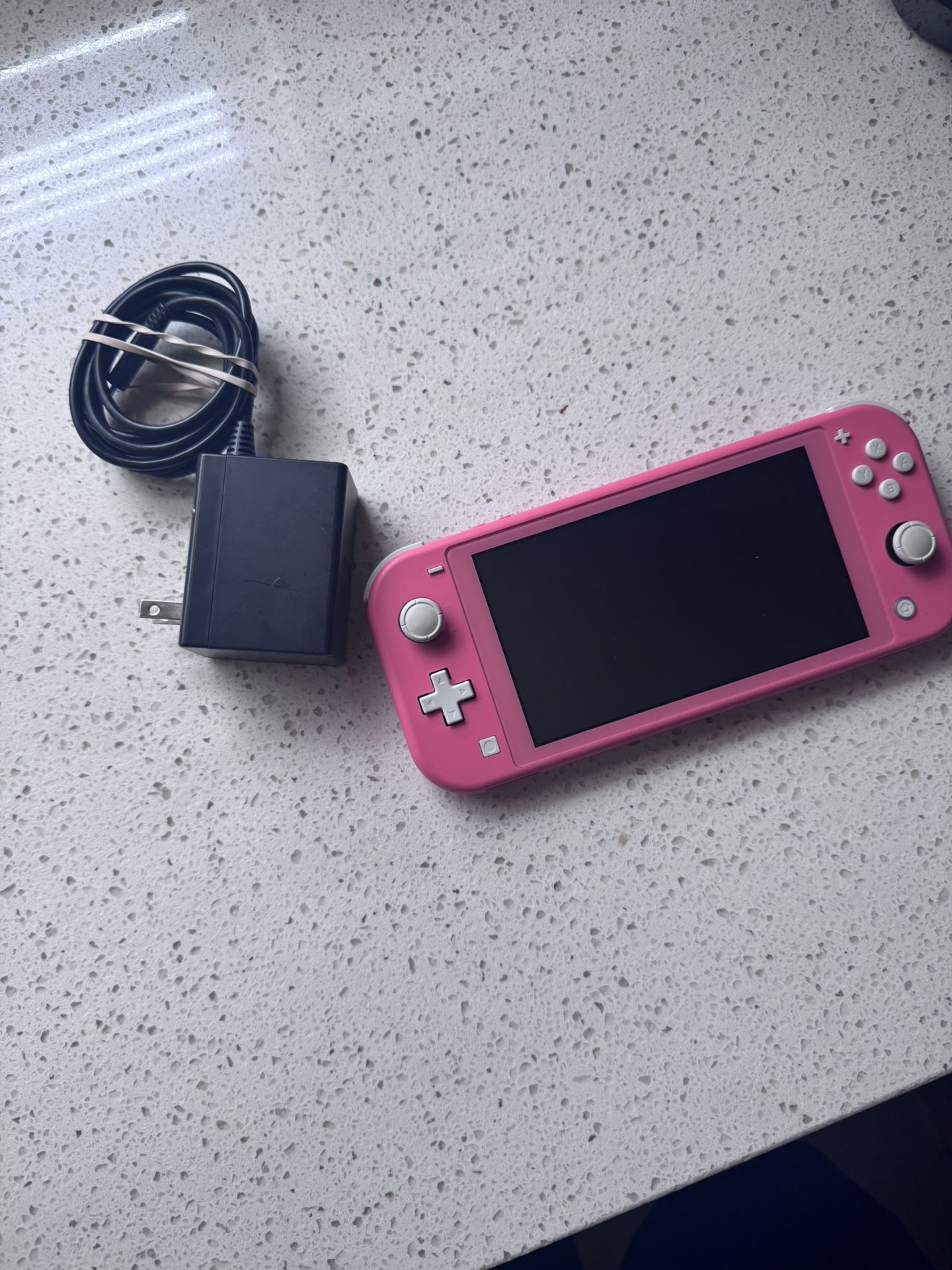 Nintendo Switch Lite – Works Perfectly – Charger Included –