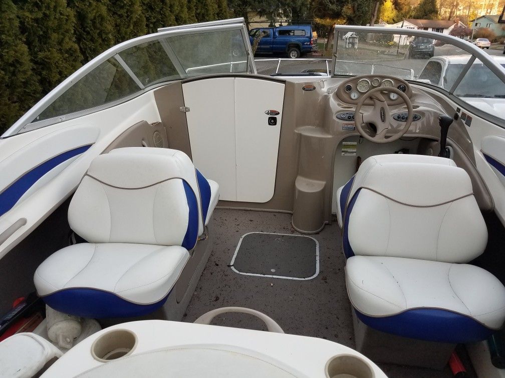 2003 21 Ft Bayliner 212 CU Cuddy Cabin