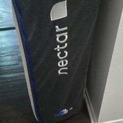 Colchon.        Mattress...