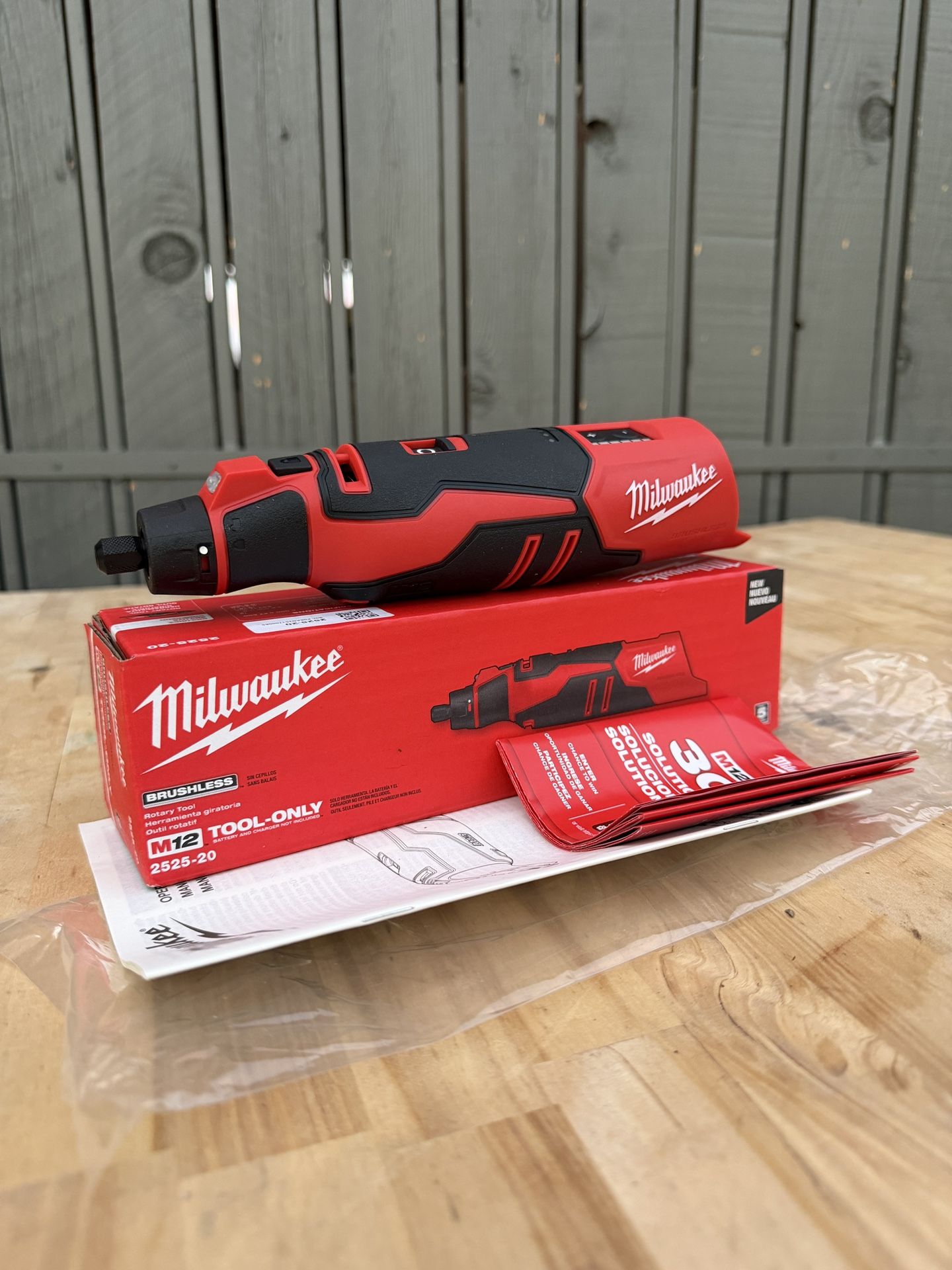 Milwaukee M12 12V Lithium-Ion Cordless Brushless Rotary Tool (Tool-Only