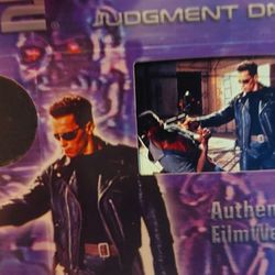 2003 Artbox Terminator 2: Judgment Day Movie Worn Costume Swatch And Film Cell Card - T2 Dual Relic - Rare Memorabilia - Schwarzenegger
Authentic