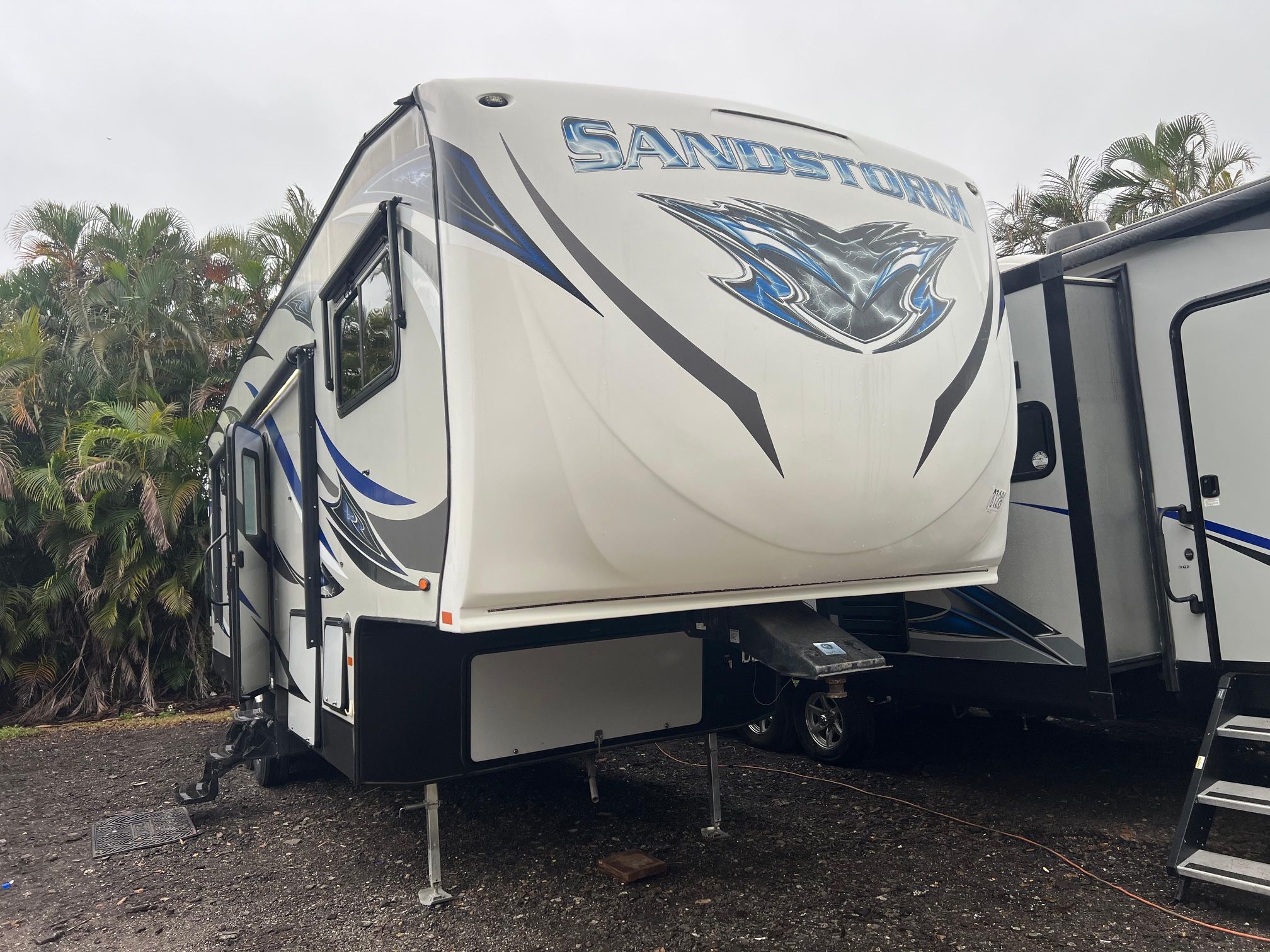 2018 Sandstorm 32 Ft