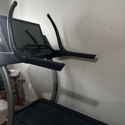 NordicTrack commercial treadmill X32i incline Trainer 