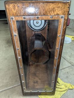 Custom subwoofer box