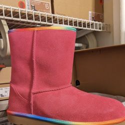 UGG Big Kids Classic Short II Rainbow Girls Suede Winter Boot Pink Azalea Size 6