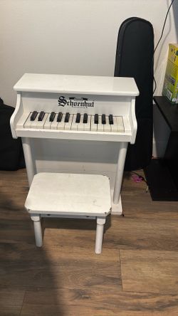 Schoenhut Mini Piano