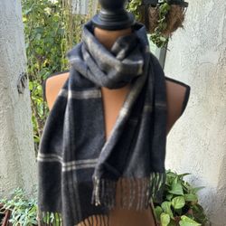 Vintage Jos Bank 100% cashmere Grey Plaid Fringe Scarf 