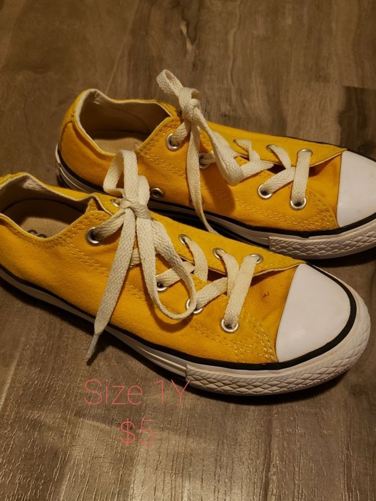 Converse YELLOW 1Y