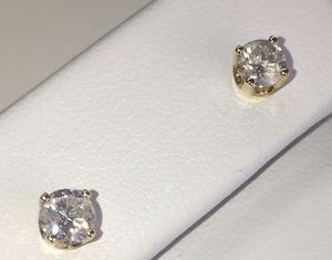 New And Used Diamond Earrings For In Berwyn Il Offerup Diamond Stud Earrings 45 Tw Set In 14kt Yellow Gold Basket Brilliant