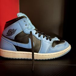 Jordan 1 Mid University Blue
