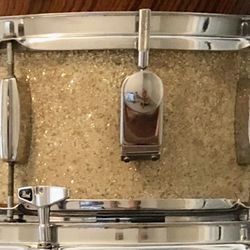 Vintage snare drum made in Japan