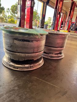 Pair of Work wheel Vs-ss rebuilt 17 inch rims