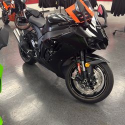 2025 Kawasaki ZX10R 