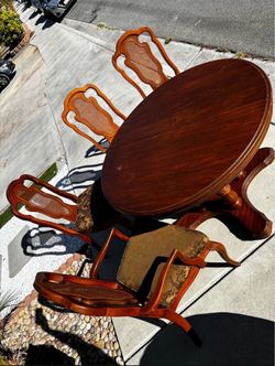 Dining table set