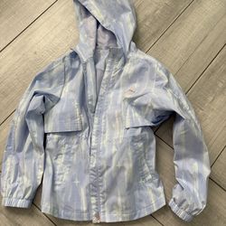 Anta Active blue windbreaker jacket with hood and pockets. Size: 7 years #kids #outdoor