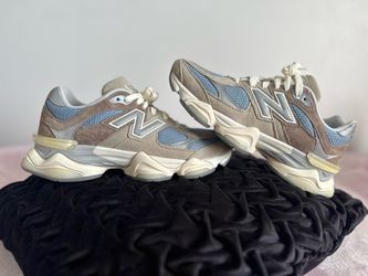 New Balance 9060 Mushroom Sea Salt Blue U9060MUS Men’s 7.5 Women’s 9