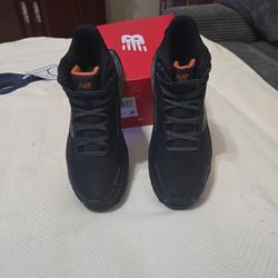 Womans New Balance Work Show