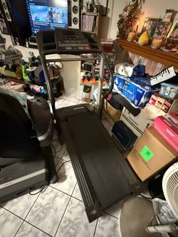 Pro Form 495 Pi Treadmill